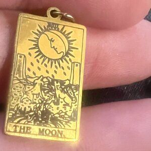 Olivenorma Moon Tarot Card Necklace in Gold | Double Chain | Intuition & Myster